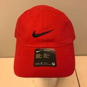 Nike Hat Adjustable Color Red